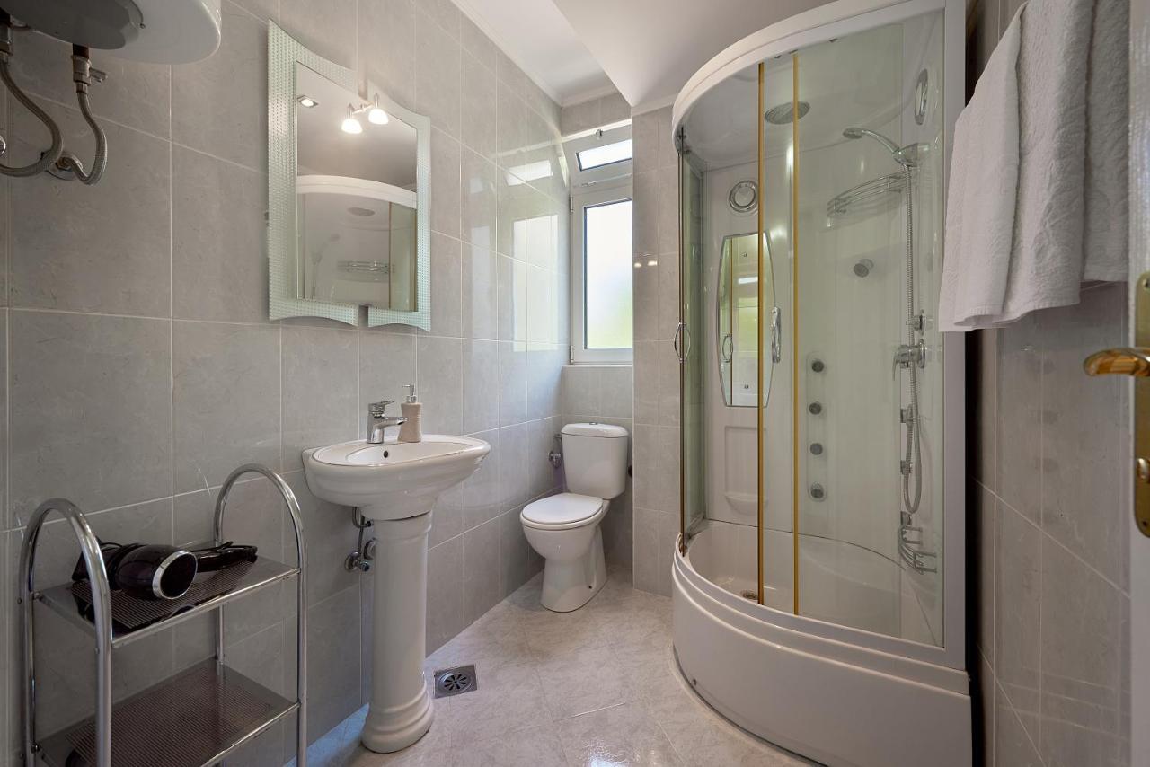 Apartmani Kuća u maslinama Sveti Stefan Bagian luar foto