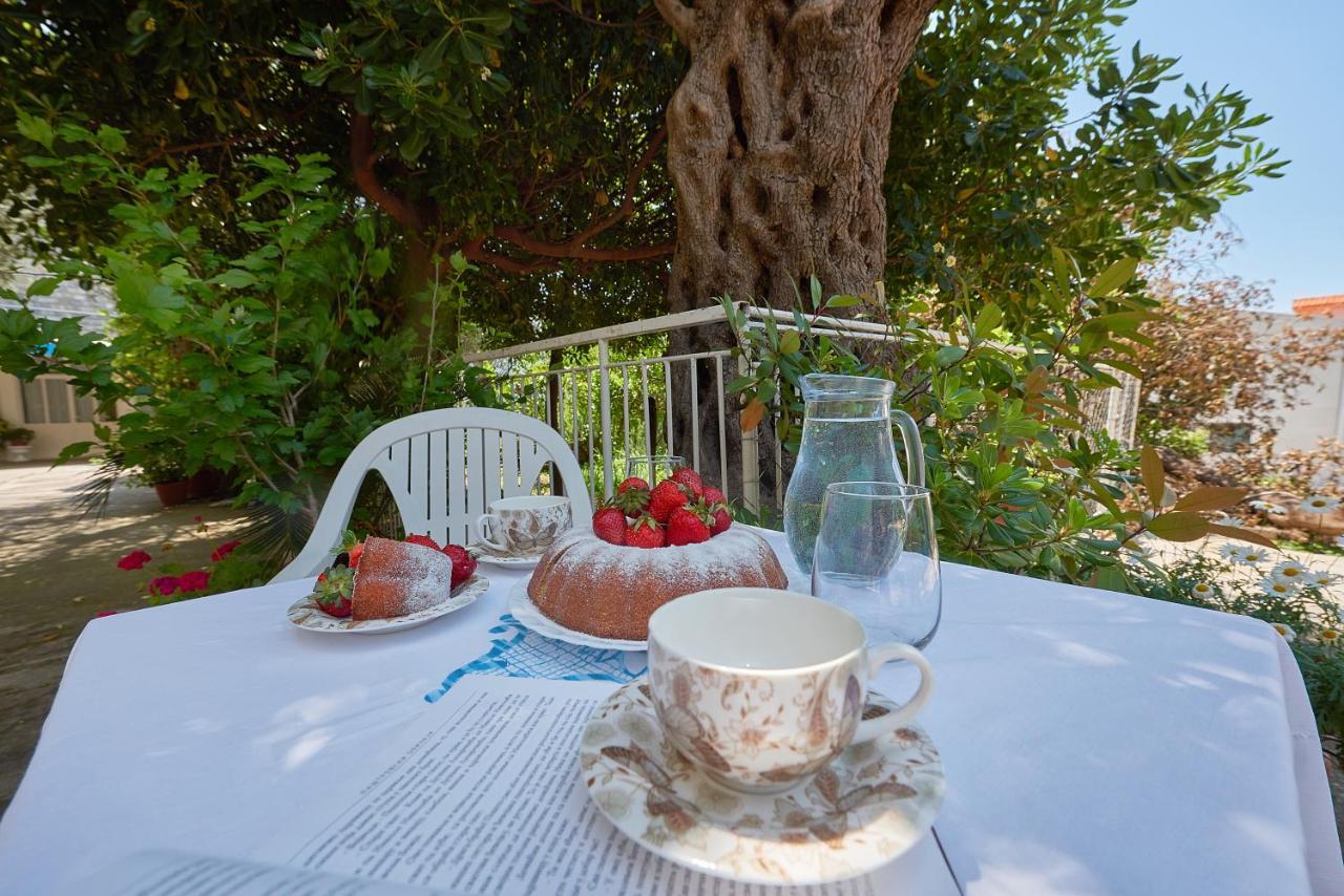 Apartmani Kuća u maslinama Sveti Stefan Bagian luar foto