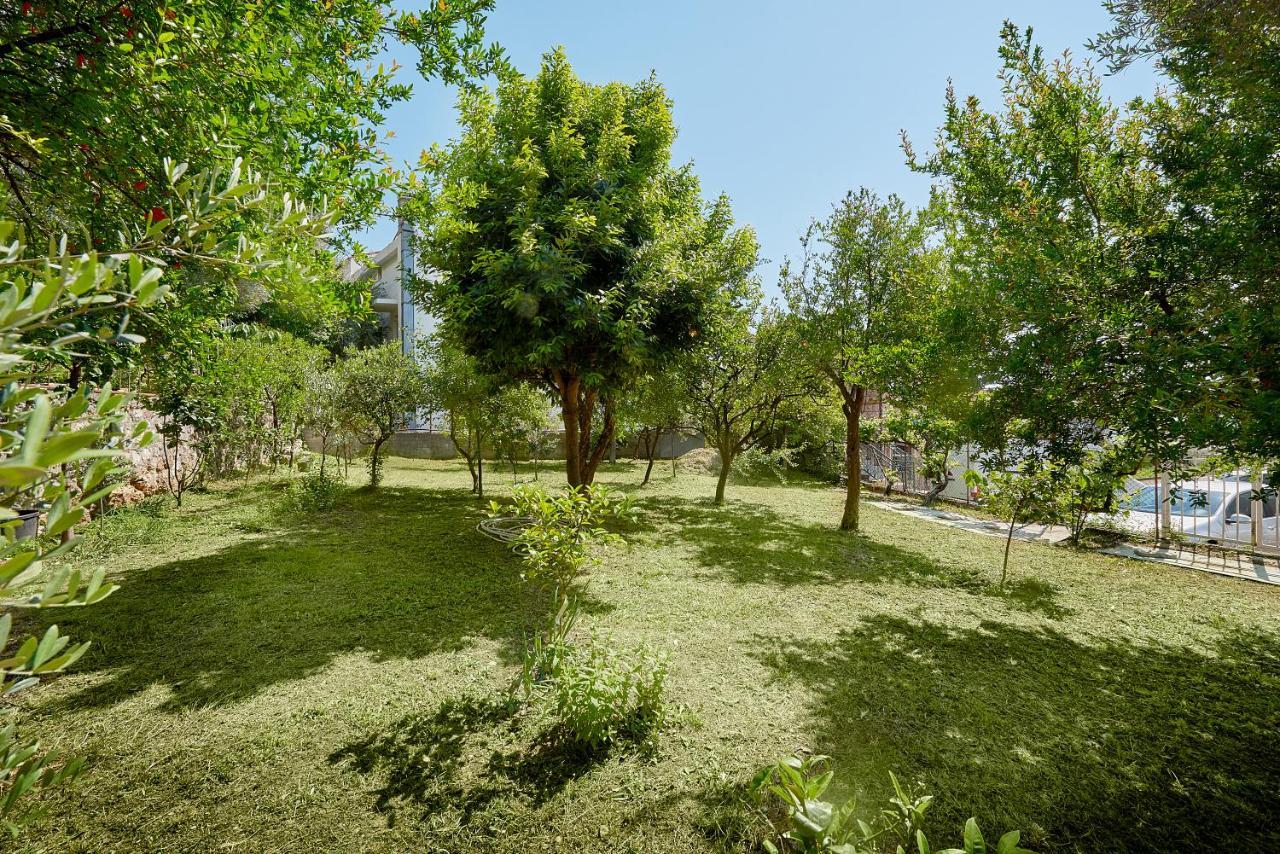 Apartmani Kuća u maslinama Sveti Stefan Bagian luar foto
