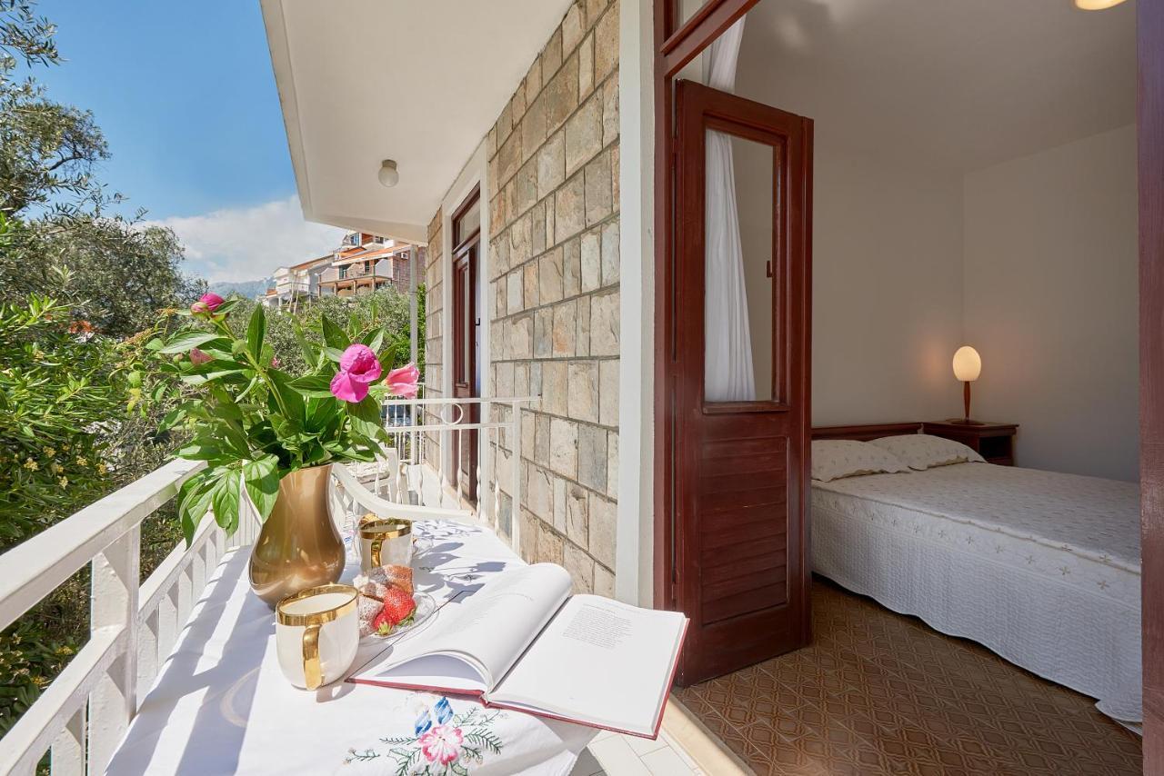 Apartmani Kuća u maslinama Sveti Stefan Bagian luar foto