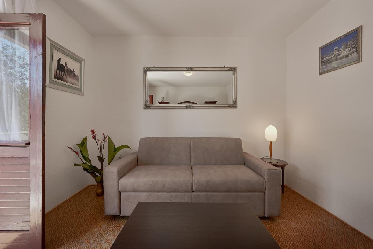 Apartmani Kuća u maslinama Sveti Stefan Bagian luar foto