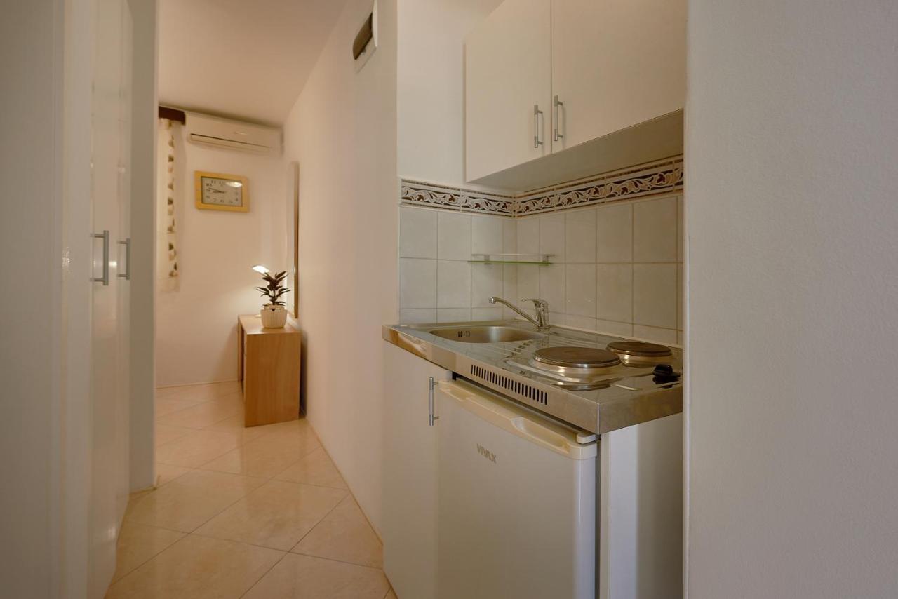 Apartmani Kuća u maslinama Sveti Stefan Bagian luar foto
